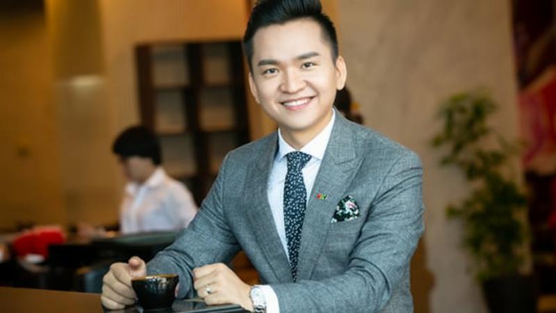 MC Hạnh Phúc trong phần hỏi đáp nhanh